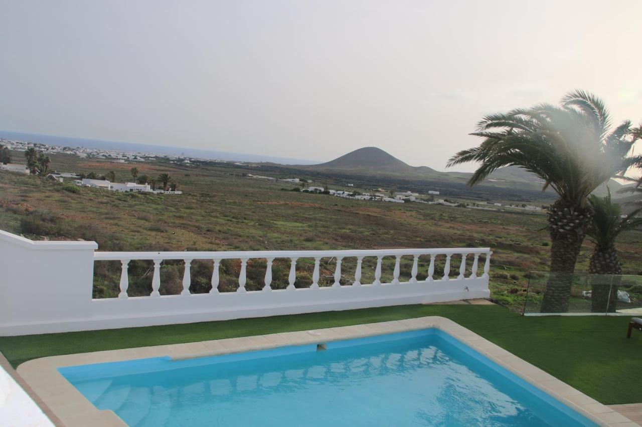 Villa Dario En Nazaret エクステリア 写真